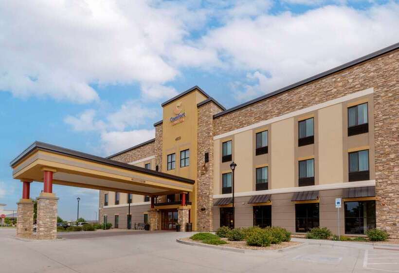 هتل Comfort Suites Loveland