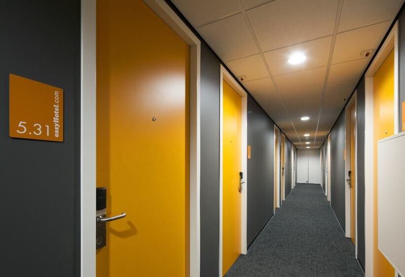 Easyhotel Amsterdam Arena Boulevard