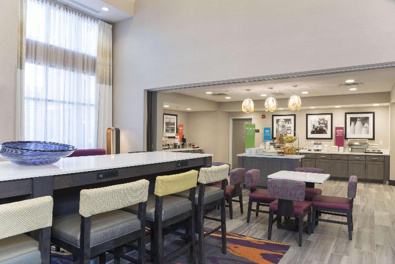 בית מלון כפרי Hampton Inn & Suites West Lafayette