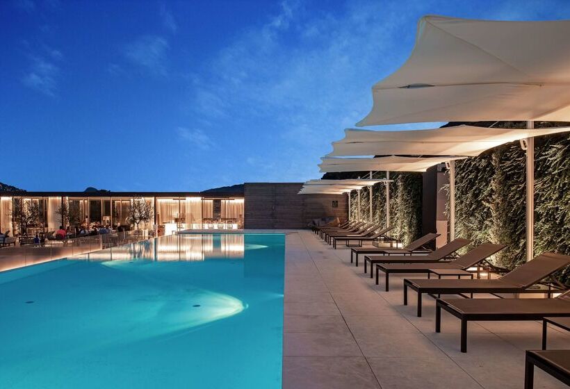 هتل Hilton Lake Como