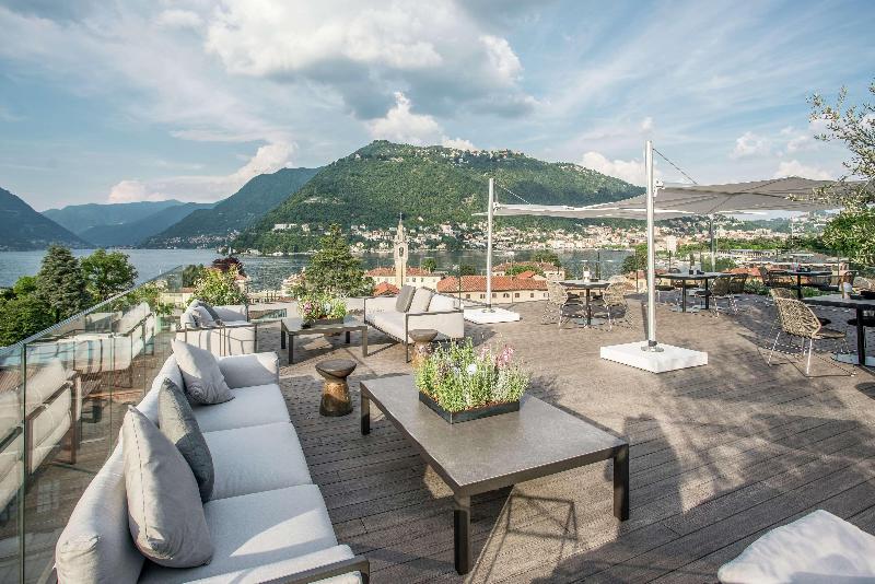هتل Hilton Lake Como