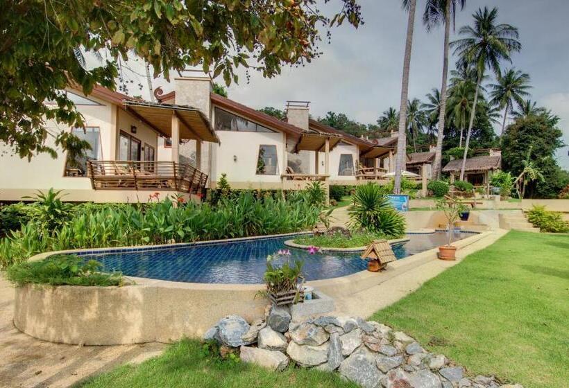 هتل Khanom Hill Resort