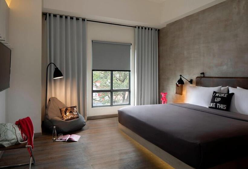 호텔 Moxy Bandung