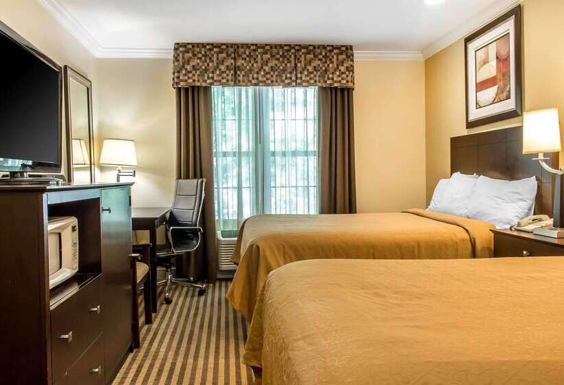 ホテル Quality Inn Near Mountain Creek