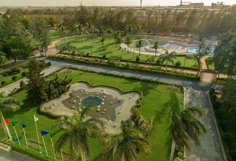 Отель Quality Inn Palms