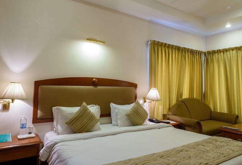 Отель Quality Inn Palms