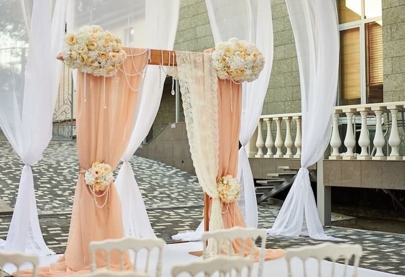 Ramada By Wyndham Rostov On Don Hotel And Spa