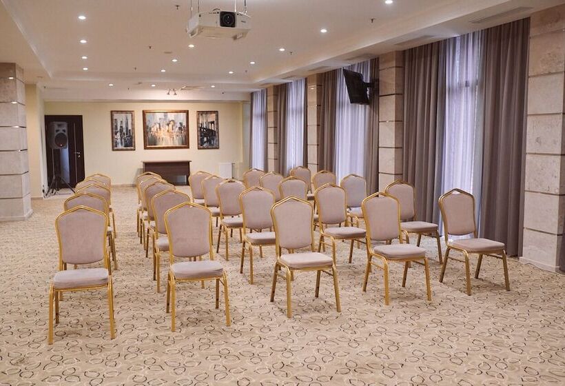 Ramada By Wyndham Rostov On Don Hotel And Spa