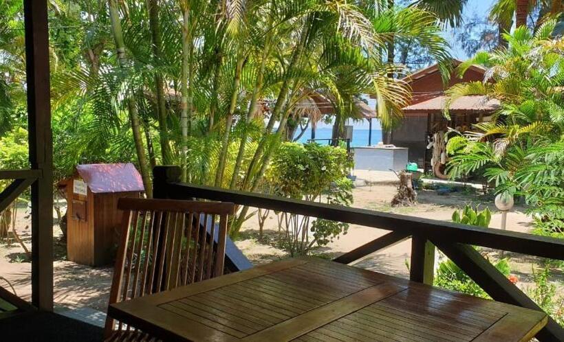 호스텔 The Station Tioman