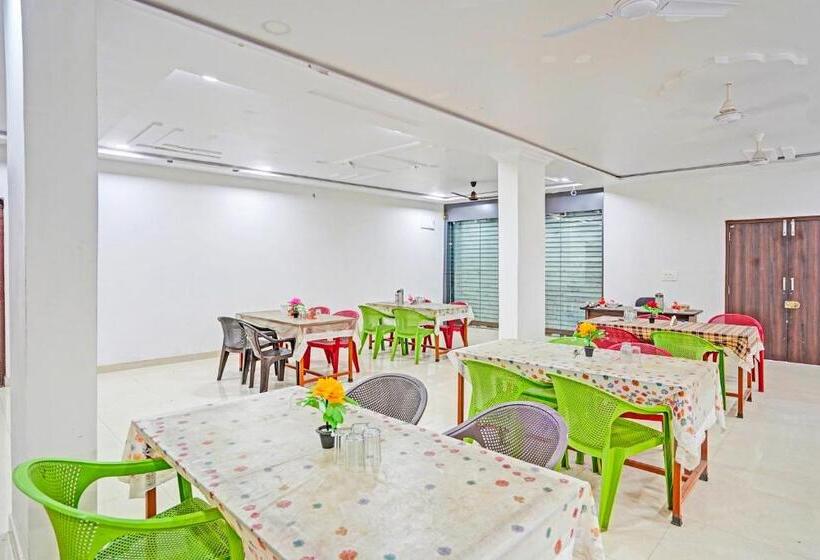 فندق O Royal Inn