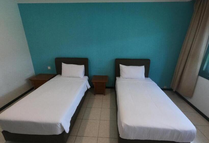 Bukit Beruntung Resort