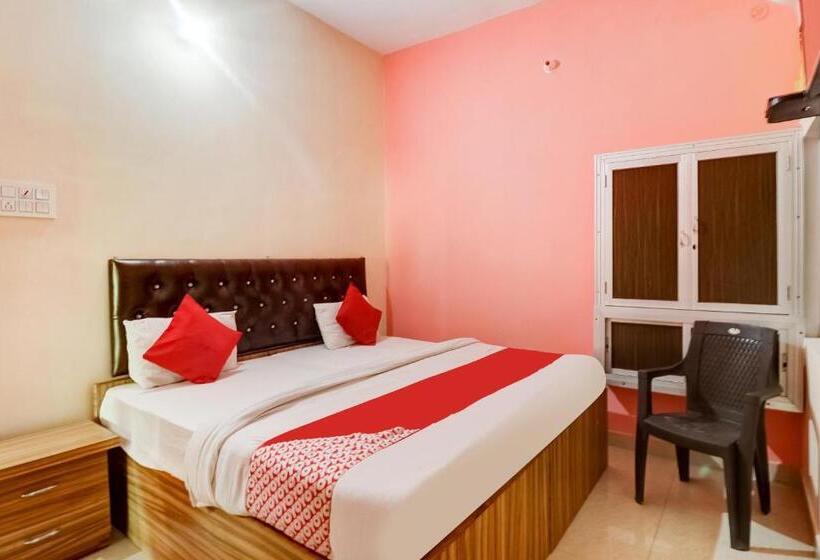 בית מלון כפרי Oyo Flagship Shree Laxmi Guest House