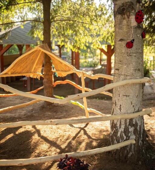 פנסיון Family Farm Vendégház