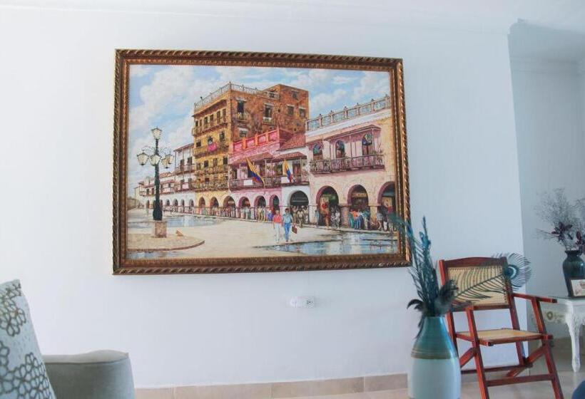 بنسيون Hostal Confort Plaza