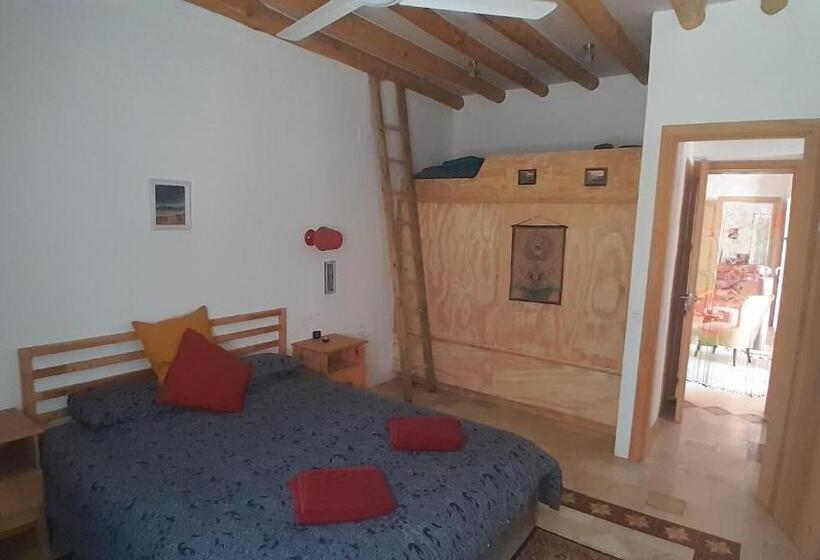 بنسيون Milagro De Algar