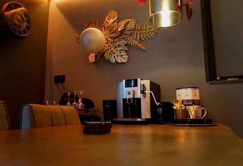 تختخواب و صبحانه Seventh Heaven