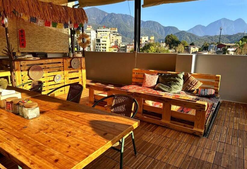Dreamy Nomads Hostel日月潭背包客