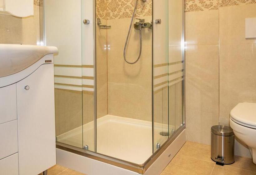 בית מלון כפרי Melik