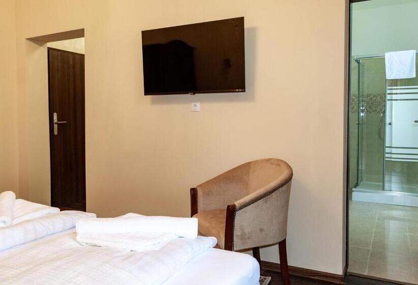 בית מלון כפרי Melik