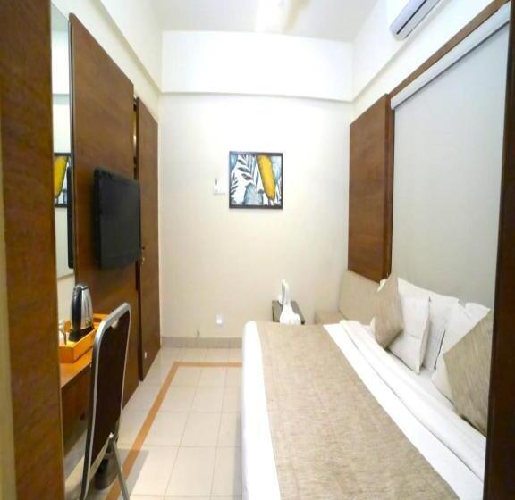 Otel Pine Tree
