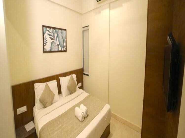 Otel Pine Tree