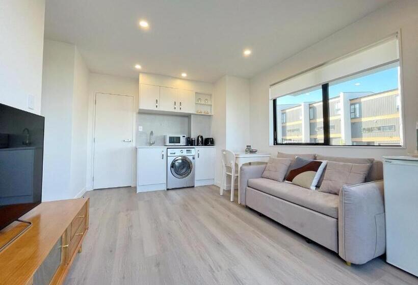 פנסיון Great Value 1b1b Studio In Sandringham   Private Entrance, Close To City, Heat Pump, Netfilx
