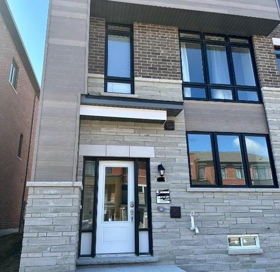 بنسيون Private Room In A Brand New House Ajax Greater Toronto, 30 Min To Pearson Airport
