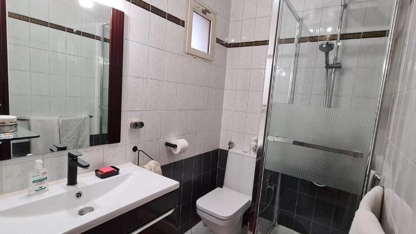 צימר Chambre Privée Avec Petit Déjeuner Dans Maison De Ville   Saint Mandé  Paris