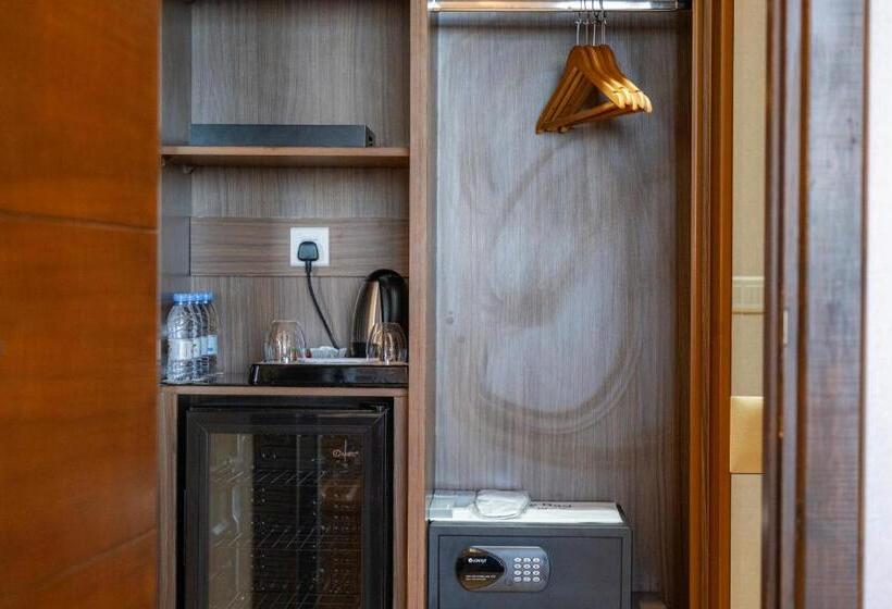 هتل كورال ريف