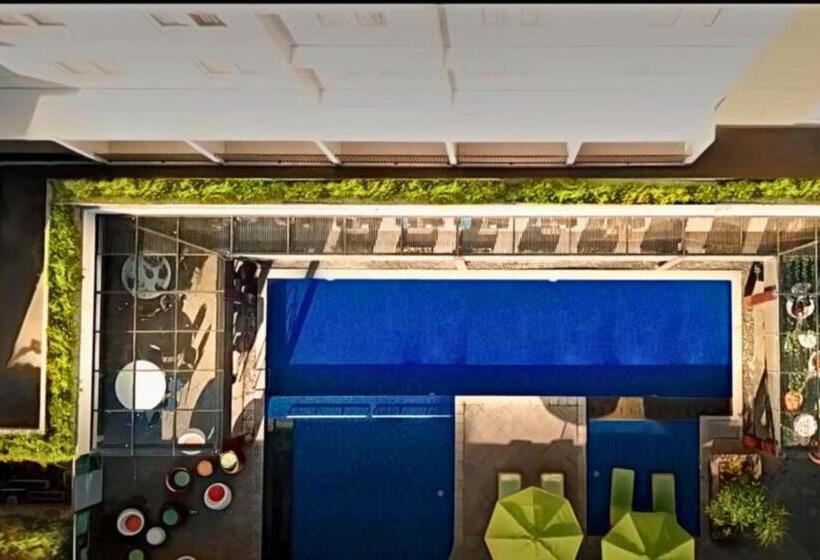 هتل Amani Suite And Apartment Zn41