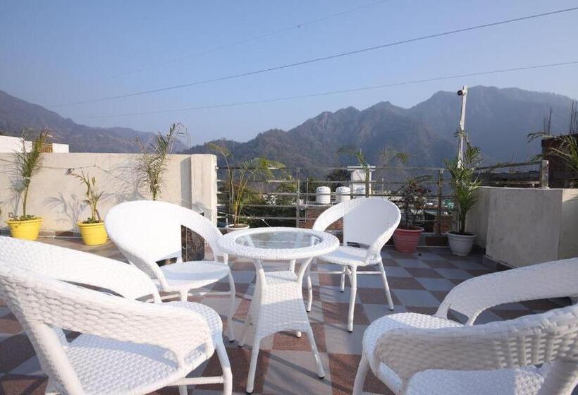 فندق B2l Hills At Tapoavn