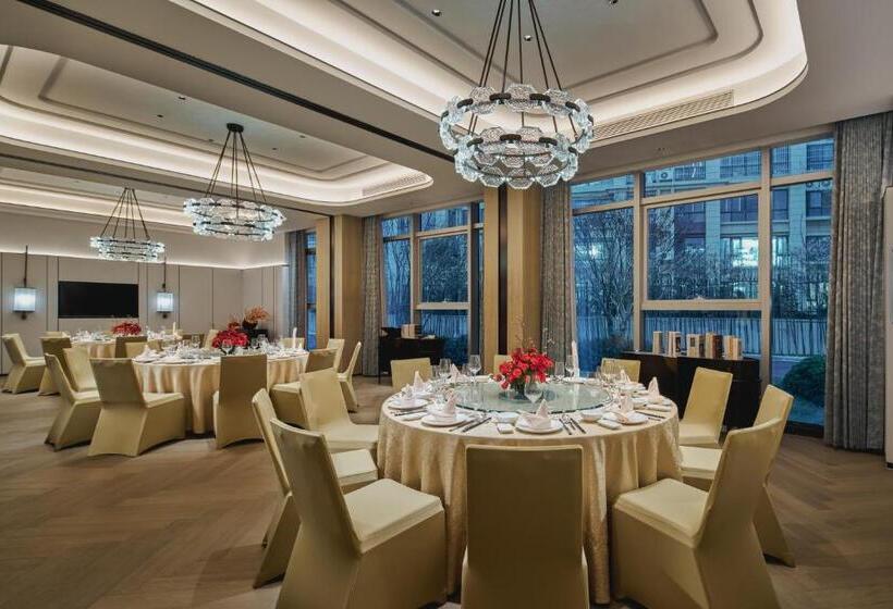 فندق Crowne Plaza Shangluo By Ihg