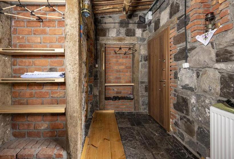 בית מלון כפרי Doğunun Taş Evleri