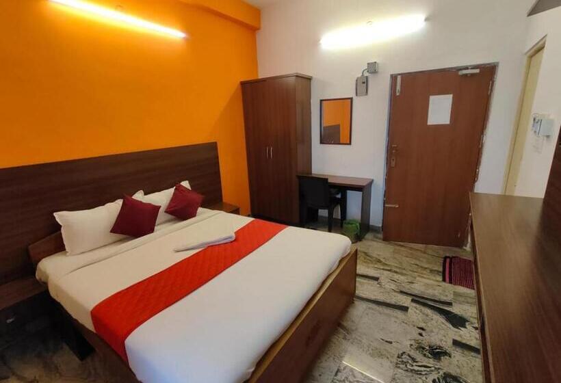 هتل New Cresent Park