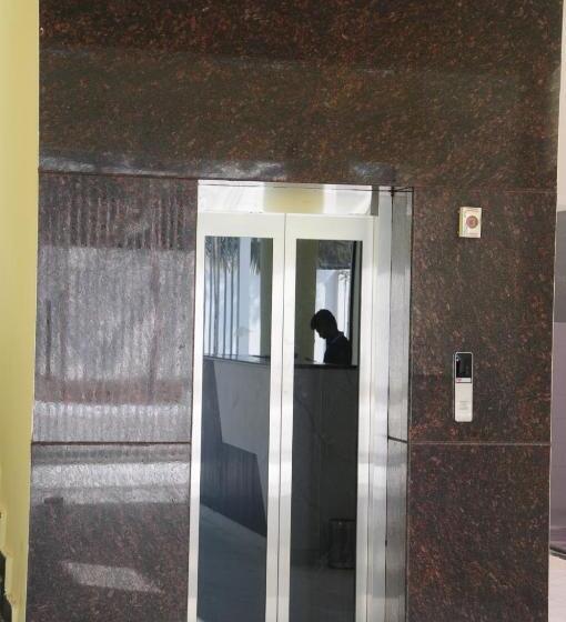 호텔 Nueva Boarding And Lodging