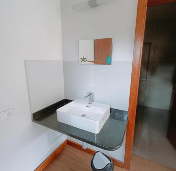 هتل Rs Family Stay