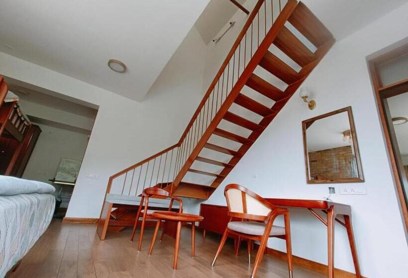 هتل Rs Family Stay