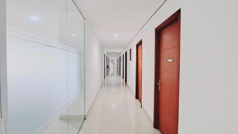 فندق Tos Residence