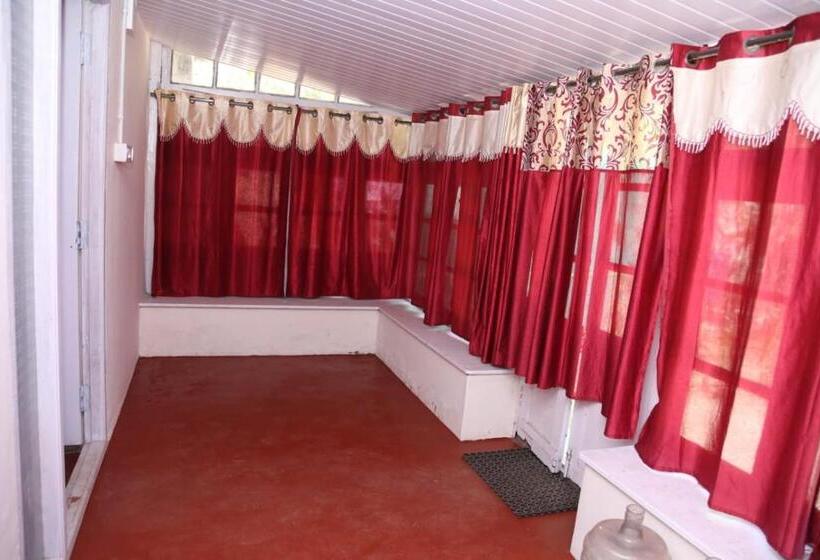 پانسیون The Afton Bungalow