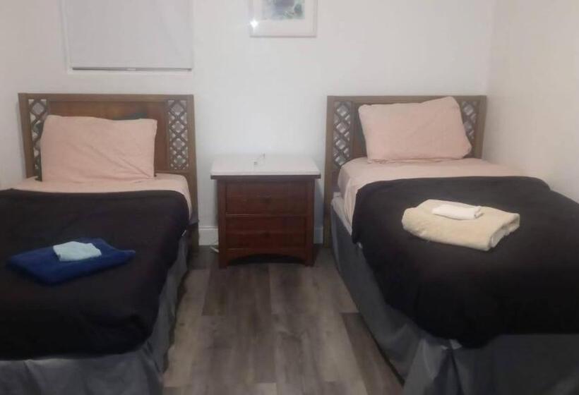 مبيت وإفطار Lennys House