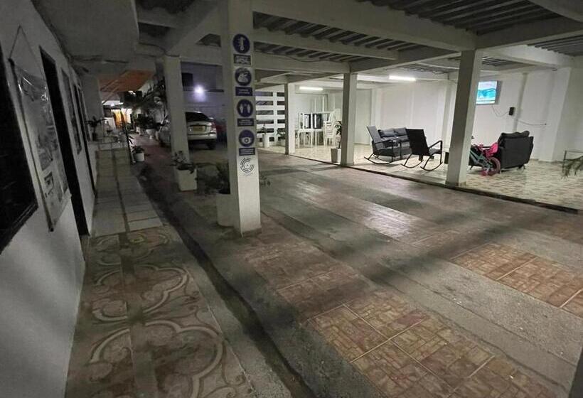 هتل Cabañas De Tolu