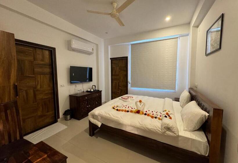 فندق Shikaar Inn
