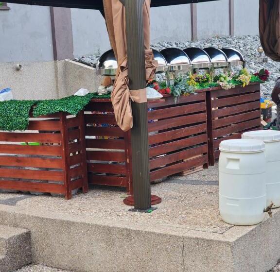 بنسيون Casa Consuelo Guest House