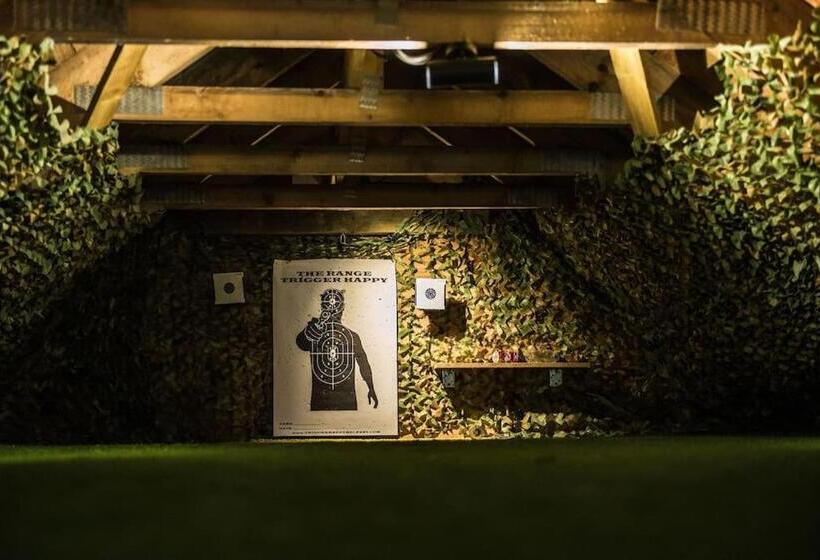 פנסיון Drumbo Country House