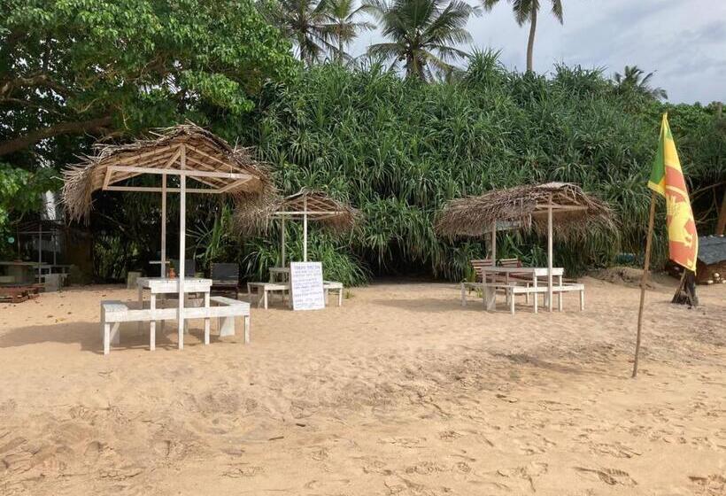 ペンション Oruwa Turtle Beach Villa