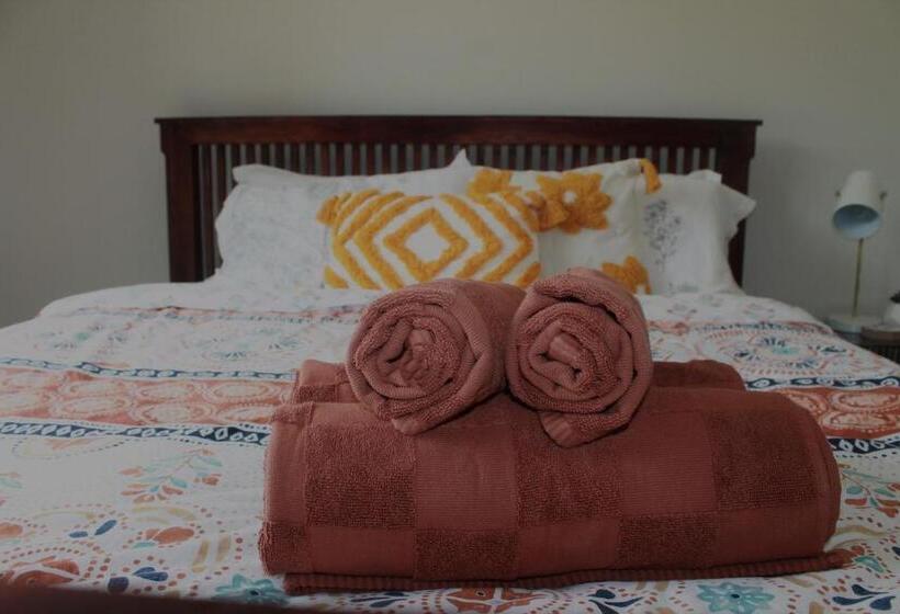 펜션 The Woodlands Hideaway   Premium Acreage Guesthouse