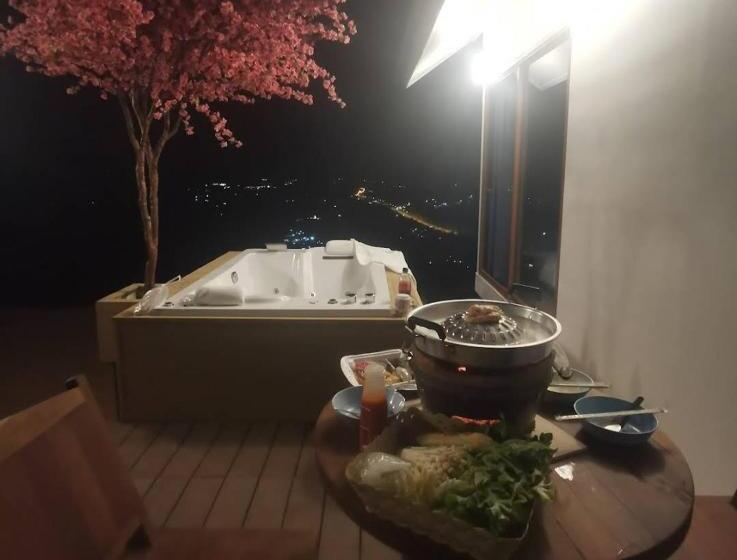 אתר נופש Sirine Onsen รีสอร์ทออนเซนวิวทะเลหมอก