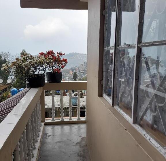 צימר Yalung Homestay