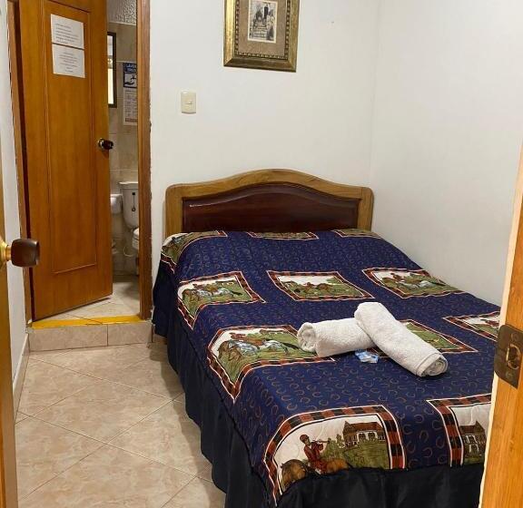 هتل Brisas Del Café