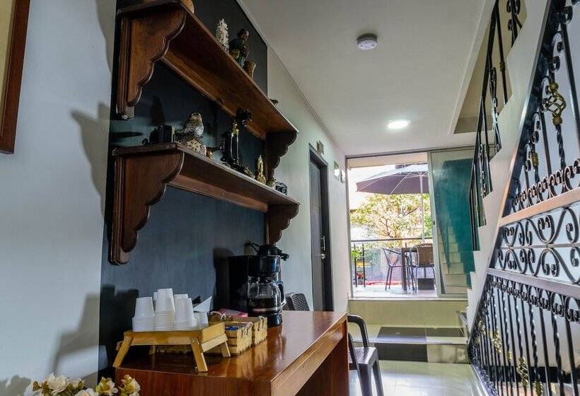 هتل Casa Botero Medellín